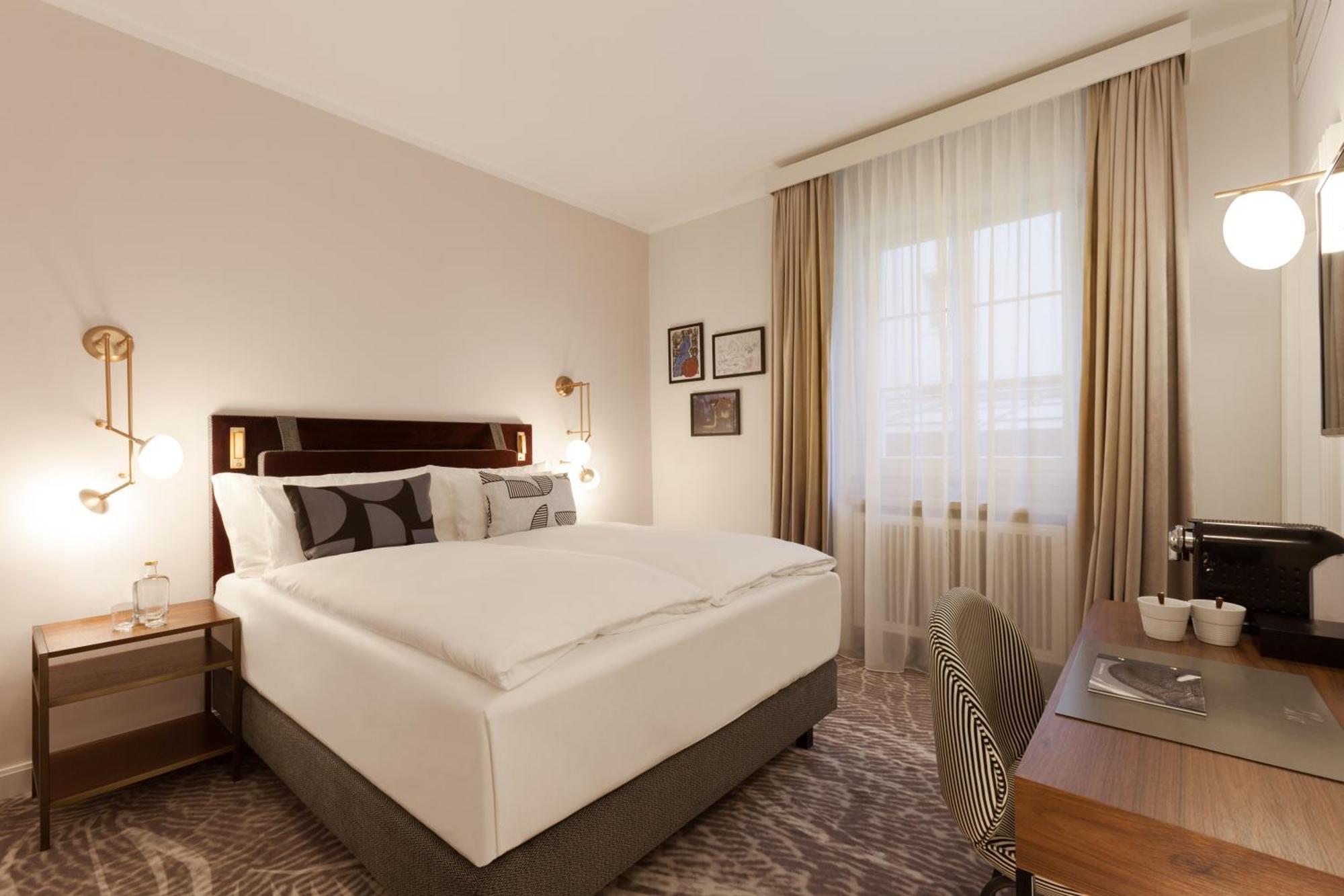 Hotel Elephant Weimar, Autograph Collection מראה חיצוני תמונה A room at the hotel