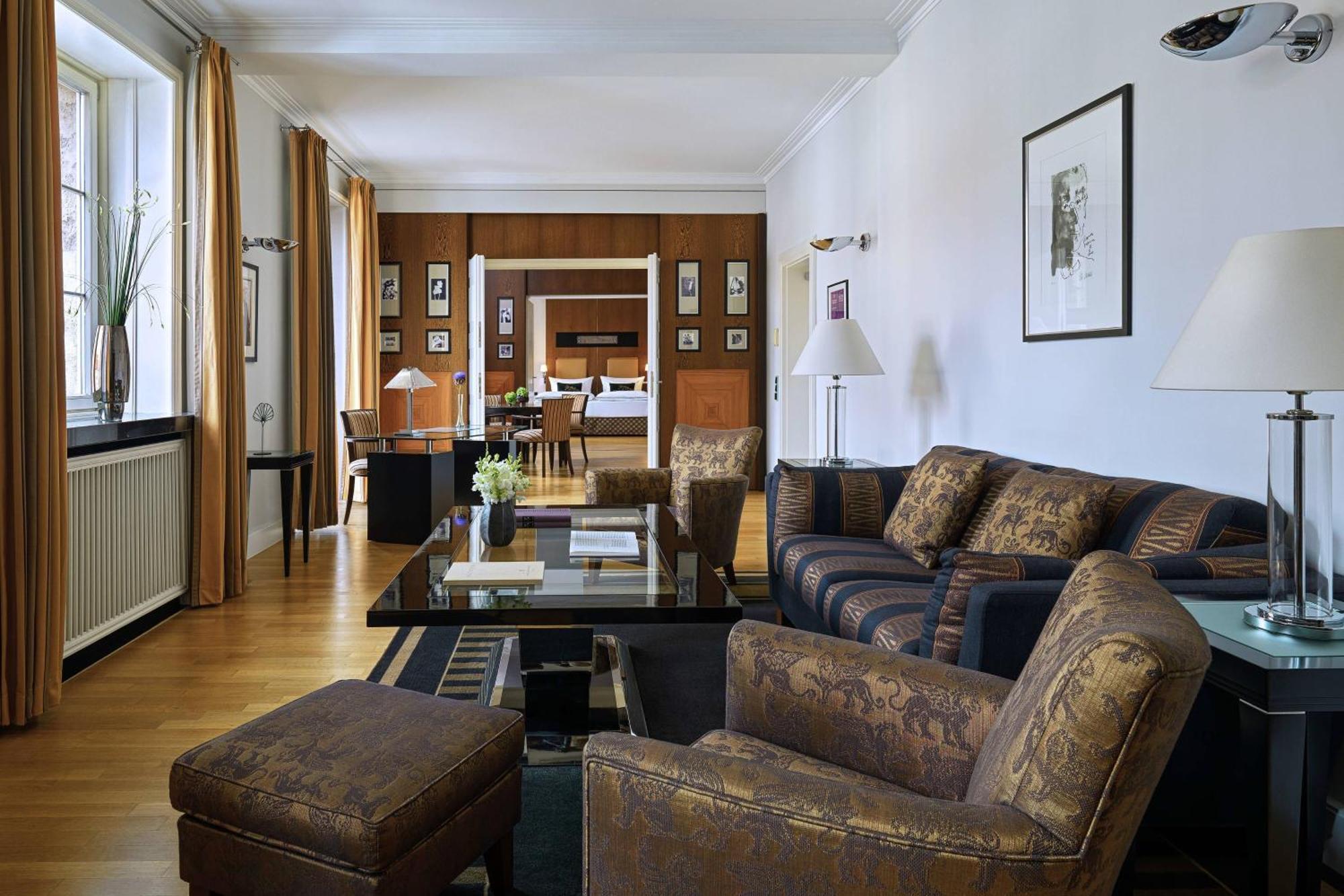 Hotel Elephant Weimar, Autograph Collection מראה חיצוני תמונה A suite at the Mandarin Oriental, Munich